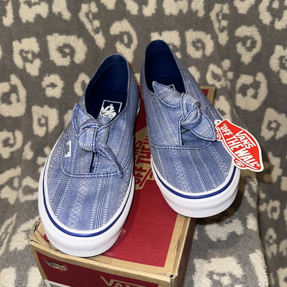 Vans Slip-On Chambray Blue Knot Tie Sneakers New 🆕 & Never Worn 😍